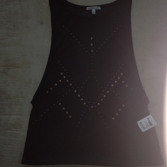 Super cute tanks for whatever the occasion. - Picture 2 of 2