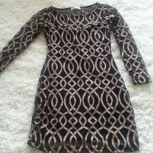 Black and gold bodycon dress