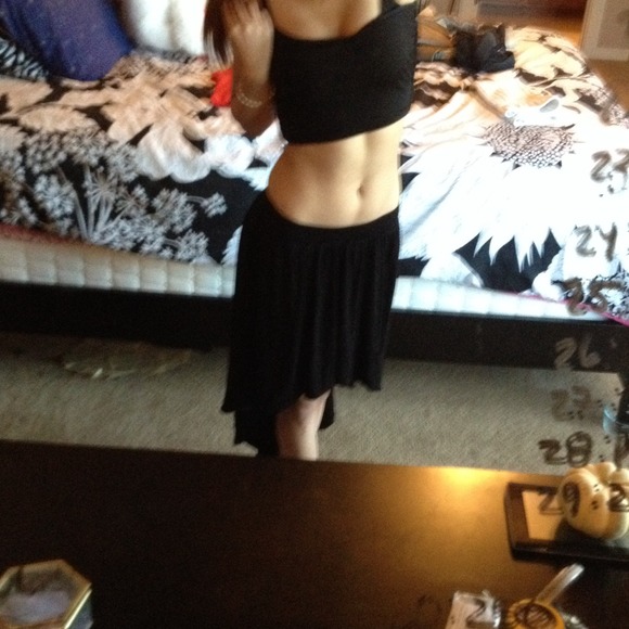 Black high low skirt