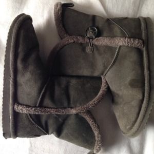 Grey Button American Eagle Boots