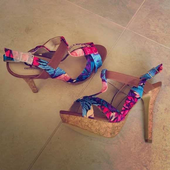 Shoes - Miami tropical strappy heels 8