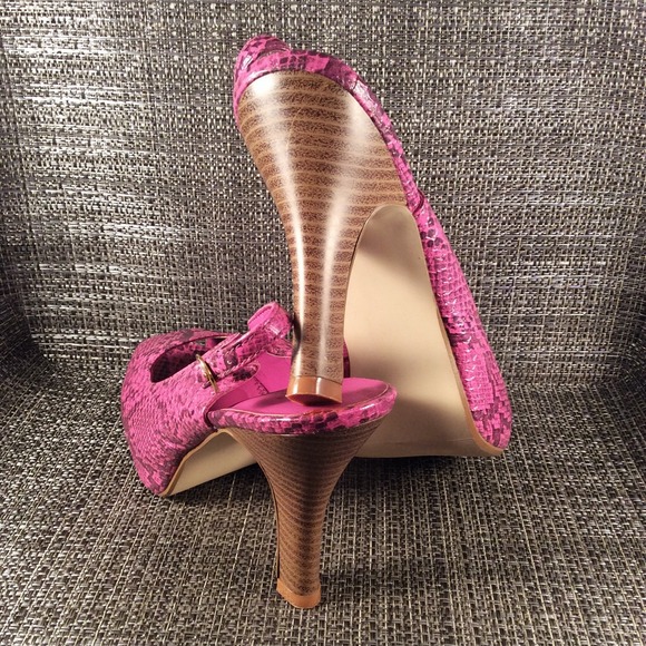 Pink Snakeskin Platform Slingbacks - Picture 3 of 4