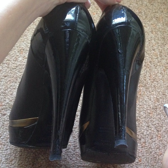 Fab ysl pumps! - Picture 3 of 4