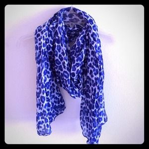 Blue animal print scarf Clearance