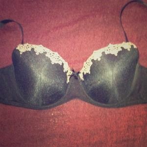 Nwot Black Adore Me Bra (see details for sizing)