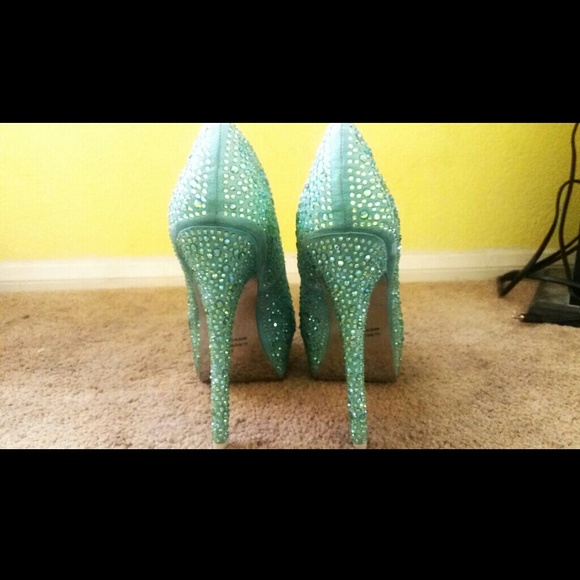 Beautiful Rhinestone Heels ! - Picture 4 of 4