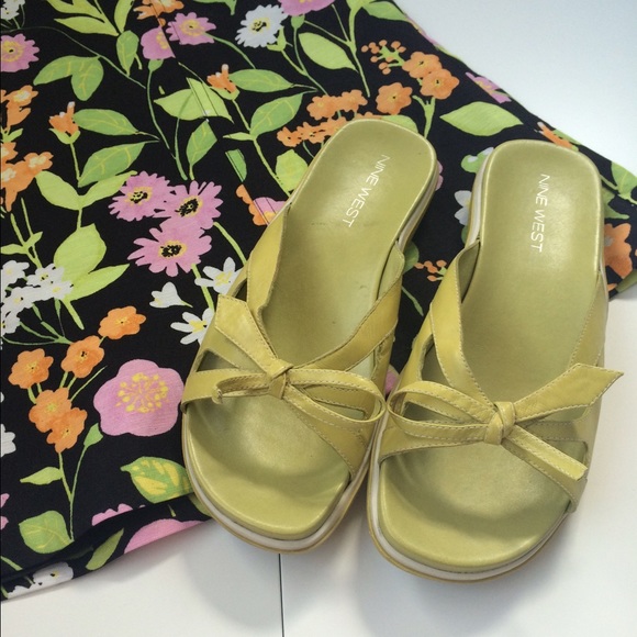Nine West Shoes - Nine West green sandals