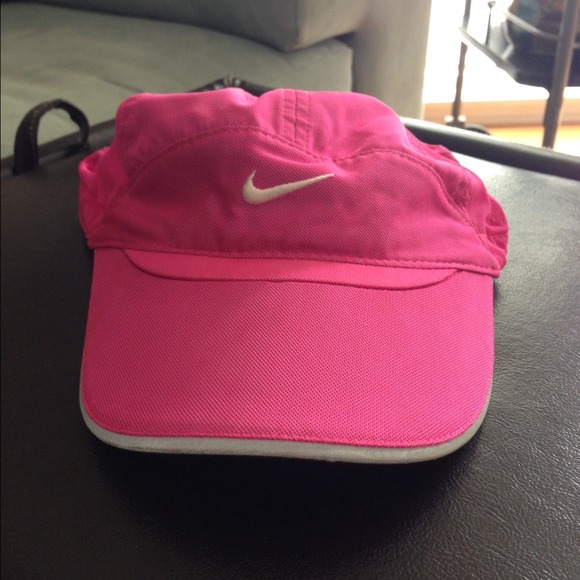Nike dri-fit running hat