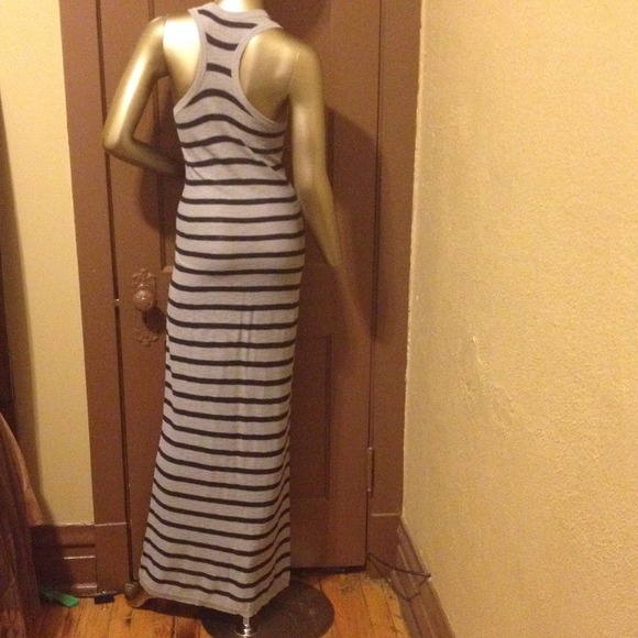 just reduced! vince maxi dress - Picture 5 of 5