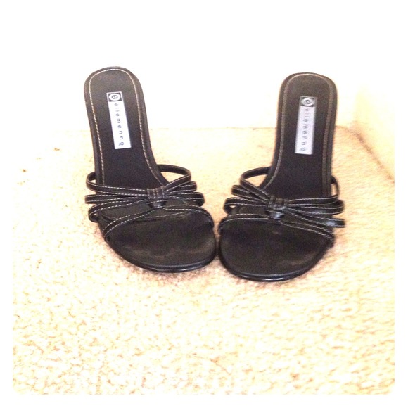 Black strappy, not too high, spring/summer heals