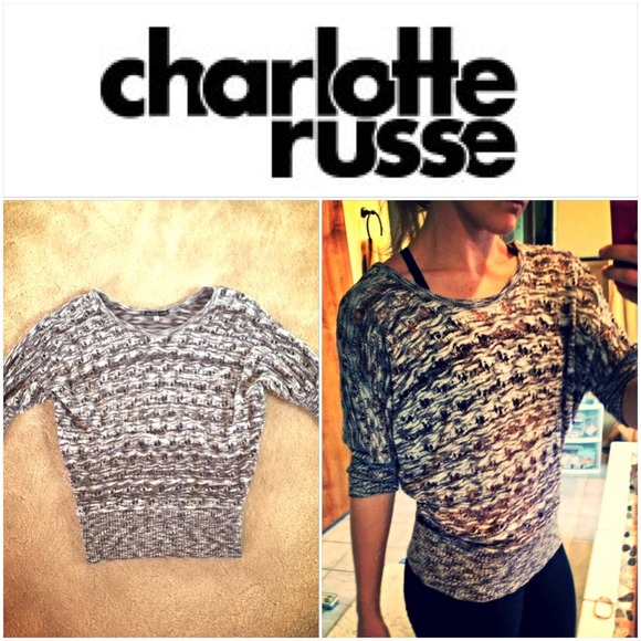 ❌SOLD IN BUNDLE❌Charlotte Russe Tunic Sweater