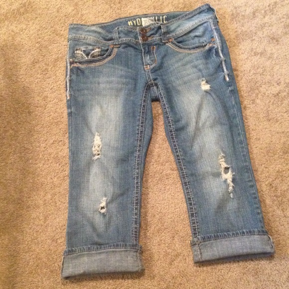 Hydraulic denim capris