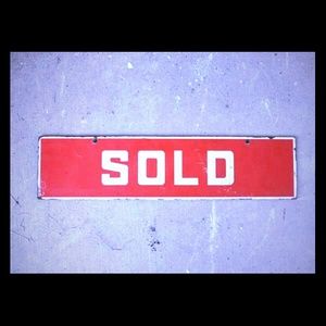 ?Sold in a Bundle? Beautiful pumps