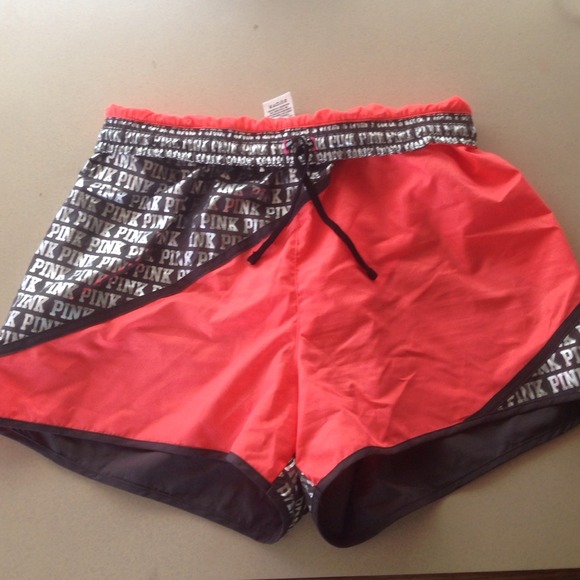 PINK shorts !