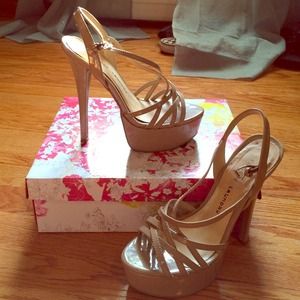 Chinese Laundry Tippy Top Nude Heel