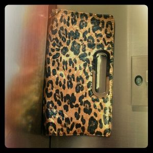 New York & Co. Chic & classy Evening Clutch