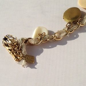 ✏️SALE✏️John Wind Charm Bracelet