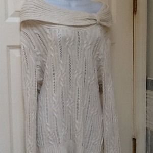 RESERVED Adorable cream colored WHBM sweater