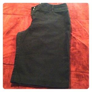 ***BUNDLE***   Super cute capris