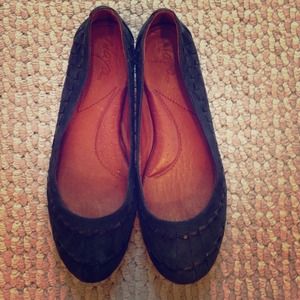 Black leather/suede flats