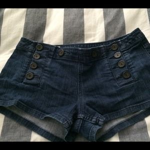 Nautical button up shorts by Quiksilver