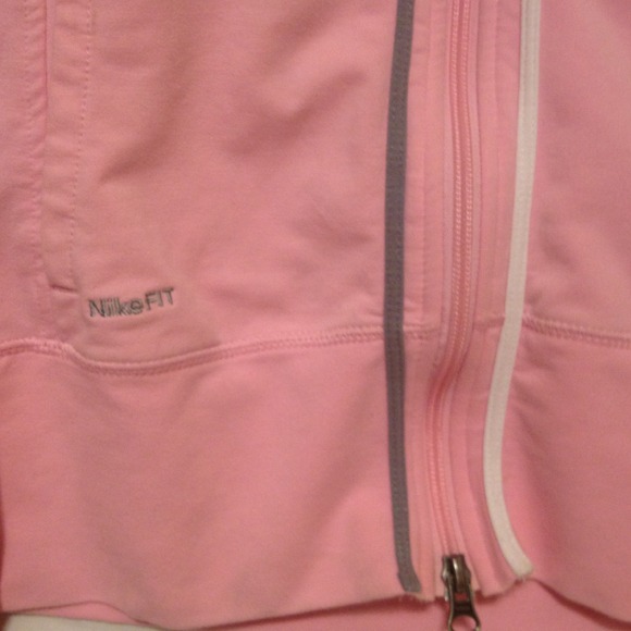 Nike Dri Fit Zip up Jacket NWOT PRICE CUT - Picture 2 of 4