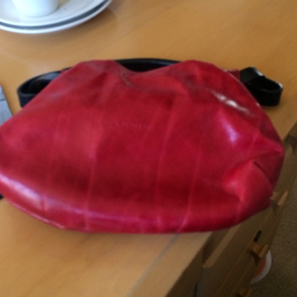 Nannini bags. Small red bag with black handle