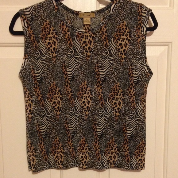 Top - Picture 2 of 2