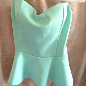 Strapless mint blue shirt