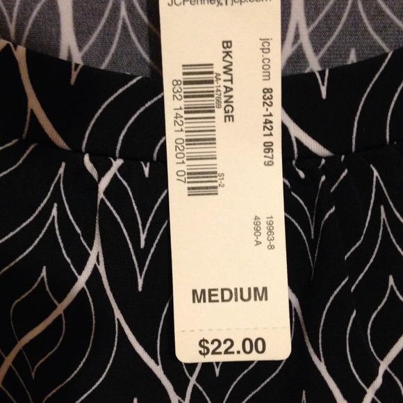 Top - Picture 3 of 3