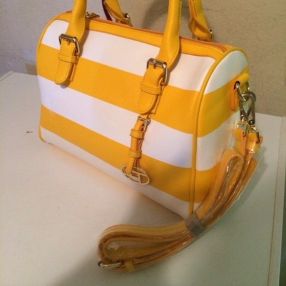 ✨✨Reduction✨✨Handbag - Picture 2 of 4