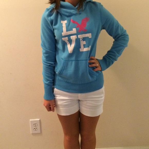 American Eagle sweatshirt