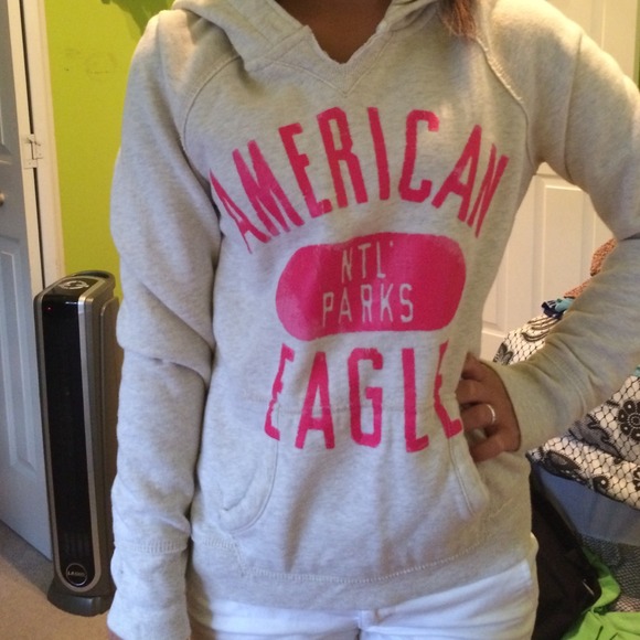 American Eagle Sweatshirt