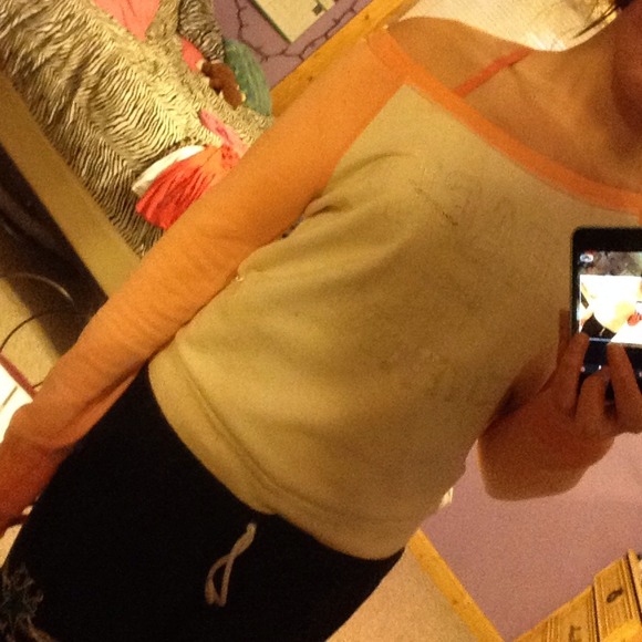 Comfy American eagle sweater - Picture 2 of 2