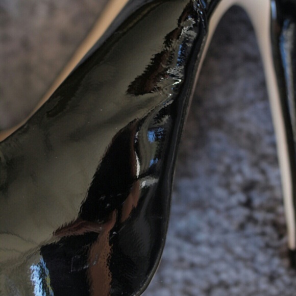 DV Scarlett bow pumps mismatched sizes - Picture 2 of 2