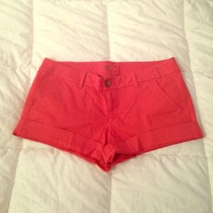 Aeo pink shorts
