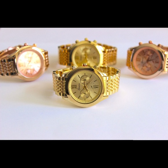 The "Anna" Watch - Picture 2 of 4