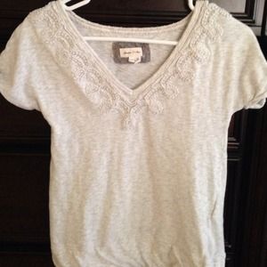 Light heather gray top