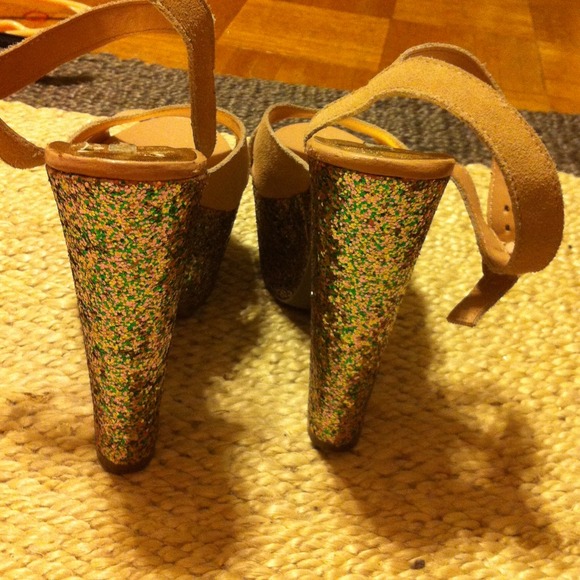 Sold in bundle! Urban Outfitters GlitteryPlatform - Picture 4 of 4