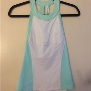 Lululemon top