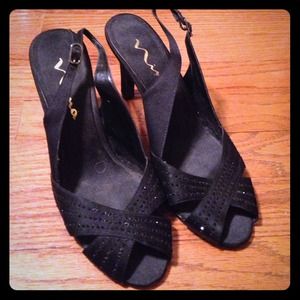 Black peep toe dress shoes