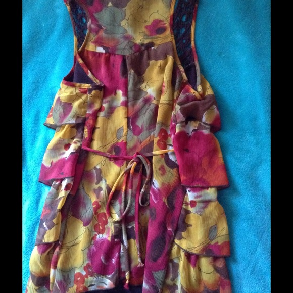 Multi Ruffle Top🚫sold🚫 - Picture 2 of 3