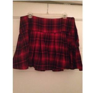 Forever 21 size 31 pleated skirt