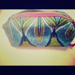 Makeup bag