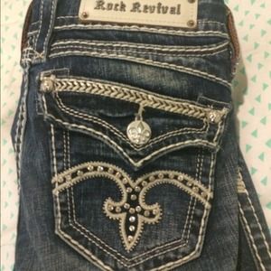 Rock revival capris