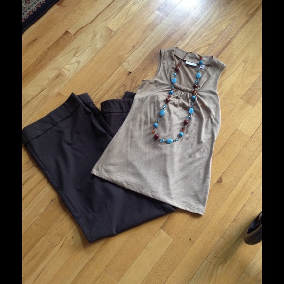 ❌SOLD❌Brown Wide Leg Trousers - Picture 2 of 2