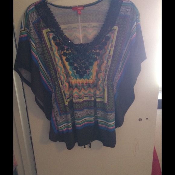 Multi Colored Top🚫sold🚫 - Picture 4 of 4