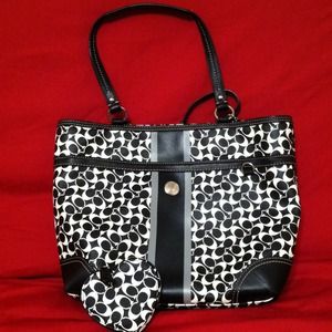 Coach purse and coin holder