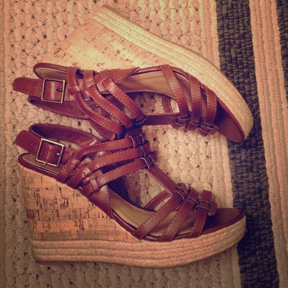 Brown wedges