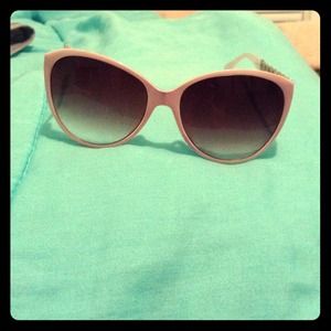Light Pink sunglasses!!